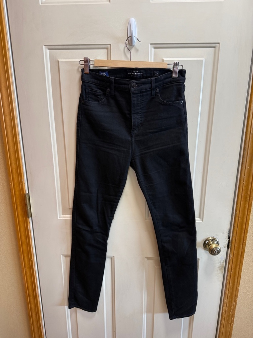 Lucky Brand Black Bridgette Skinny Jeans size 26
